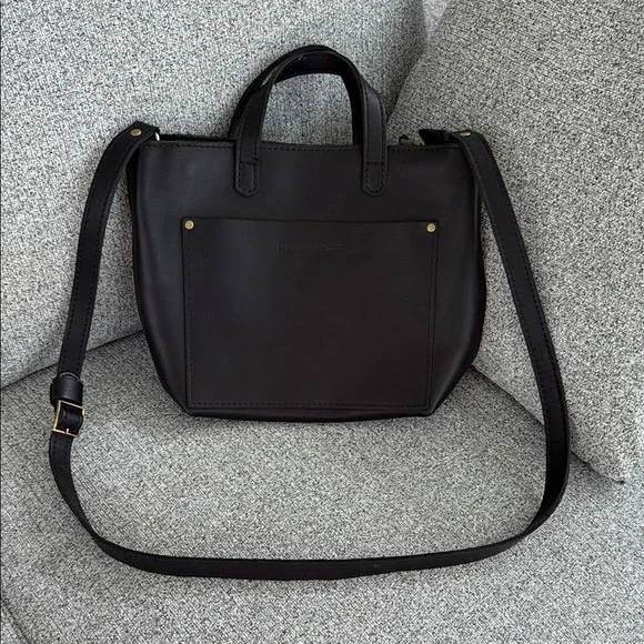 Portland Leather Black Crossbody Bag with Adjustable Strap - Picture 2 of 4